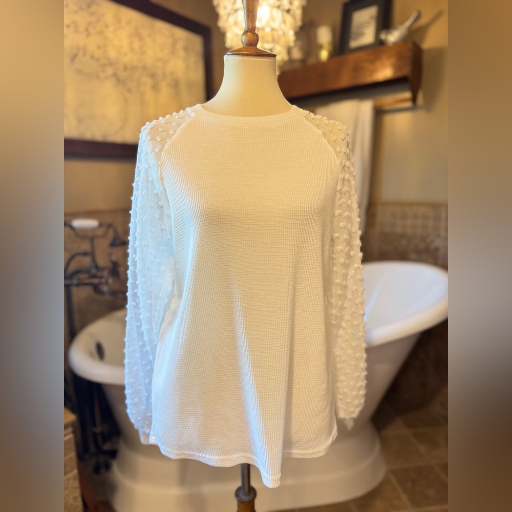 Nihilism size medium Elegant White Textured Sleeve Top